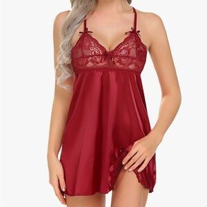 NWOT Women’s nightgown with underwear size xl